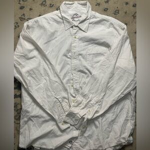 Wrangler Classic White Button-Up Shirt